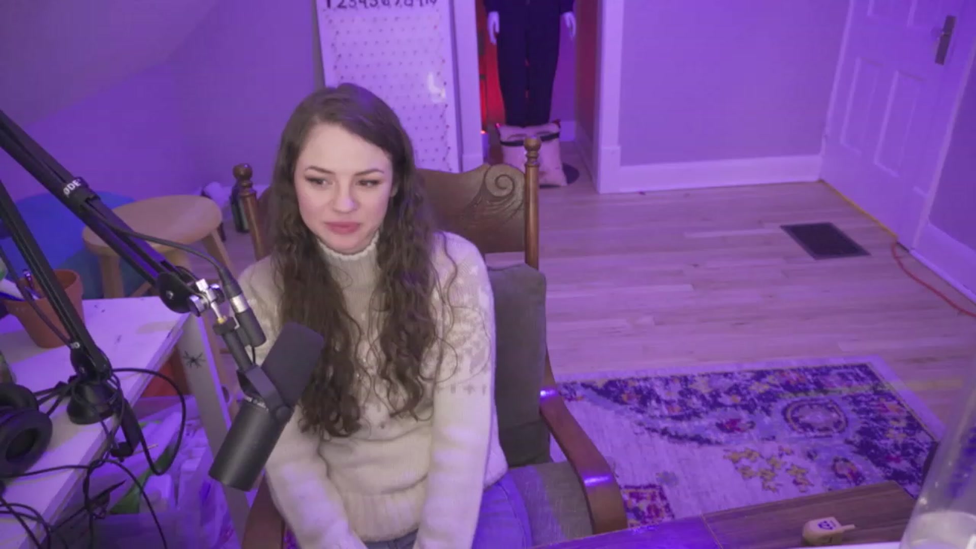 Gallery image thumbnail from MissleToes's myfreecams stream on, 12/26/2022, 08:55 image 19 of 20
