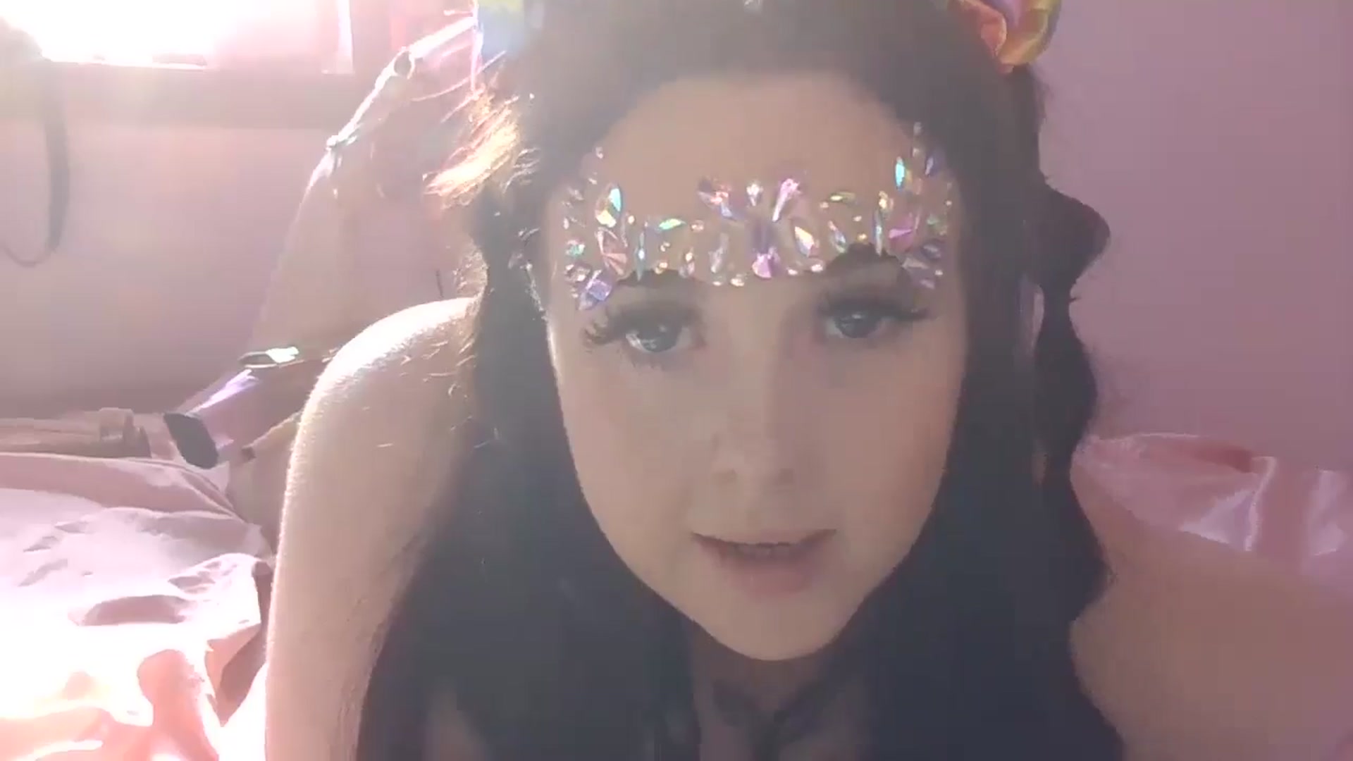 Gallery image thumbnail from Missmacygrayy's myfreecams stream on, 06/23/2024, 17:37 image 17 of 20