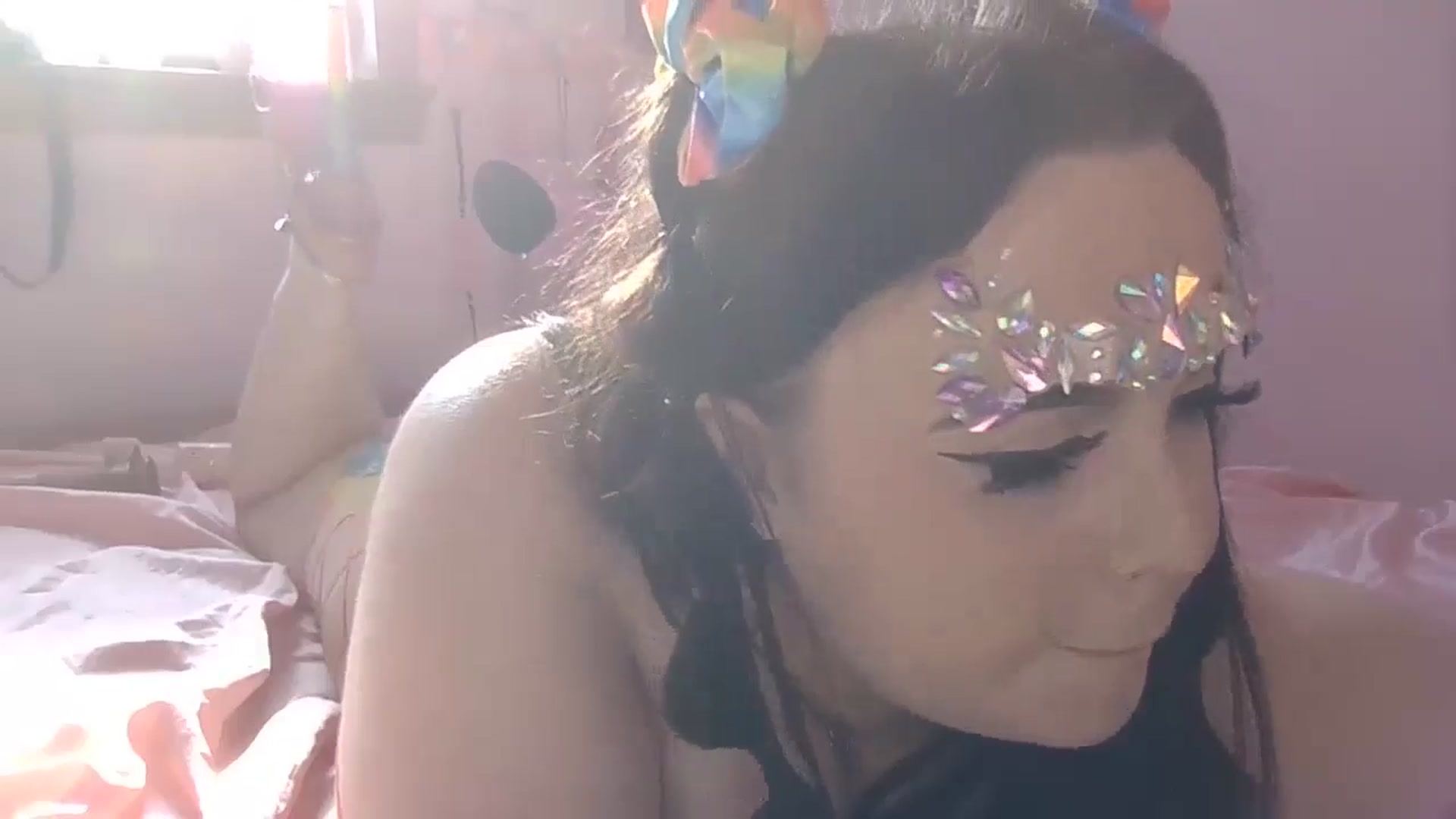 Gallery image thumbnail from Missmacygrayy's myfreecams stream on, 06/23/2024, 17:37 image 16 of 20