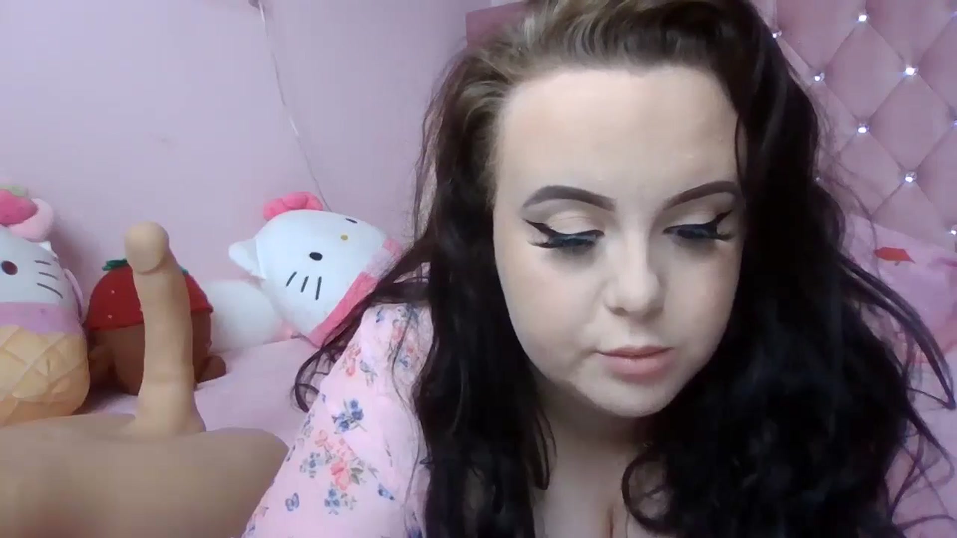Gallery image thumbnail from Missmacygrayy's myfreecams stream on, 07/07/2024, 14:37 image 3 of 20