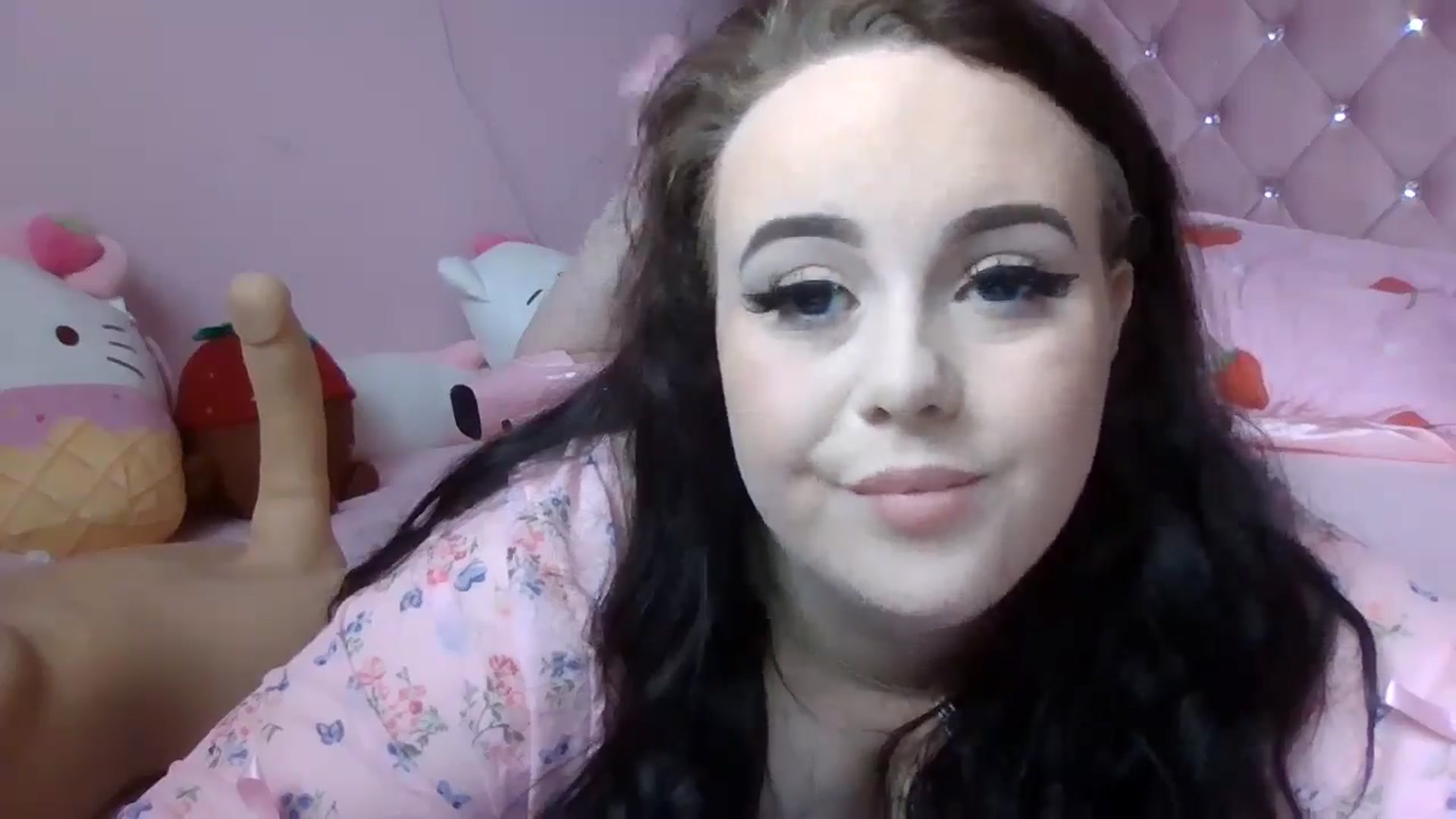 Gallery image thumbnail from Missmacygrayy's myfreecams stream on, 07/07/2024, 14:37 image 14 of 20