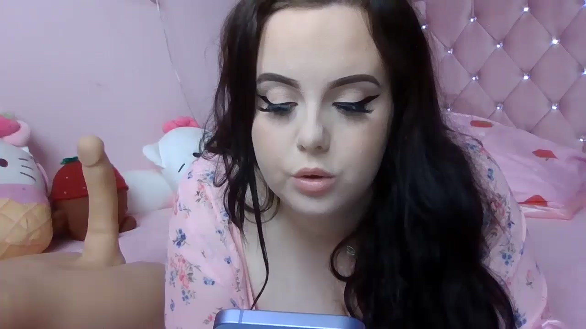 Gallery image thumbnail from Missmacygrayy's myfreecams stream on, 07/07/2024, 14:37 image 2 of 20