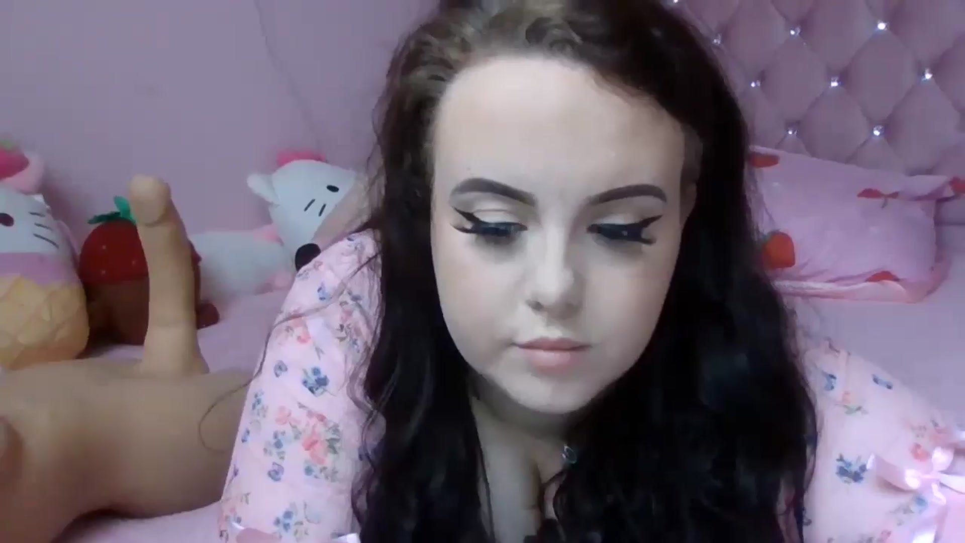 Gallery image thumbnail from Missmacygrayy's myfreecams stream on, 07/07/2024, 14:37 image 18 of 20