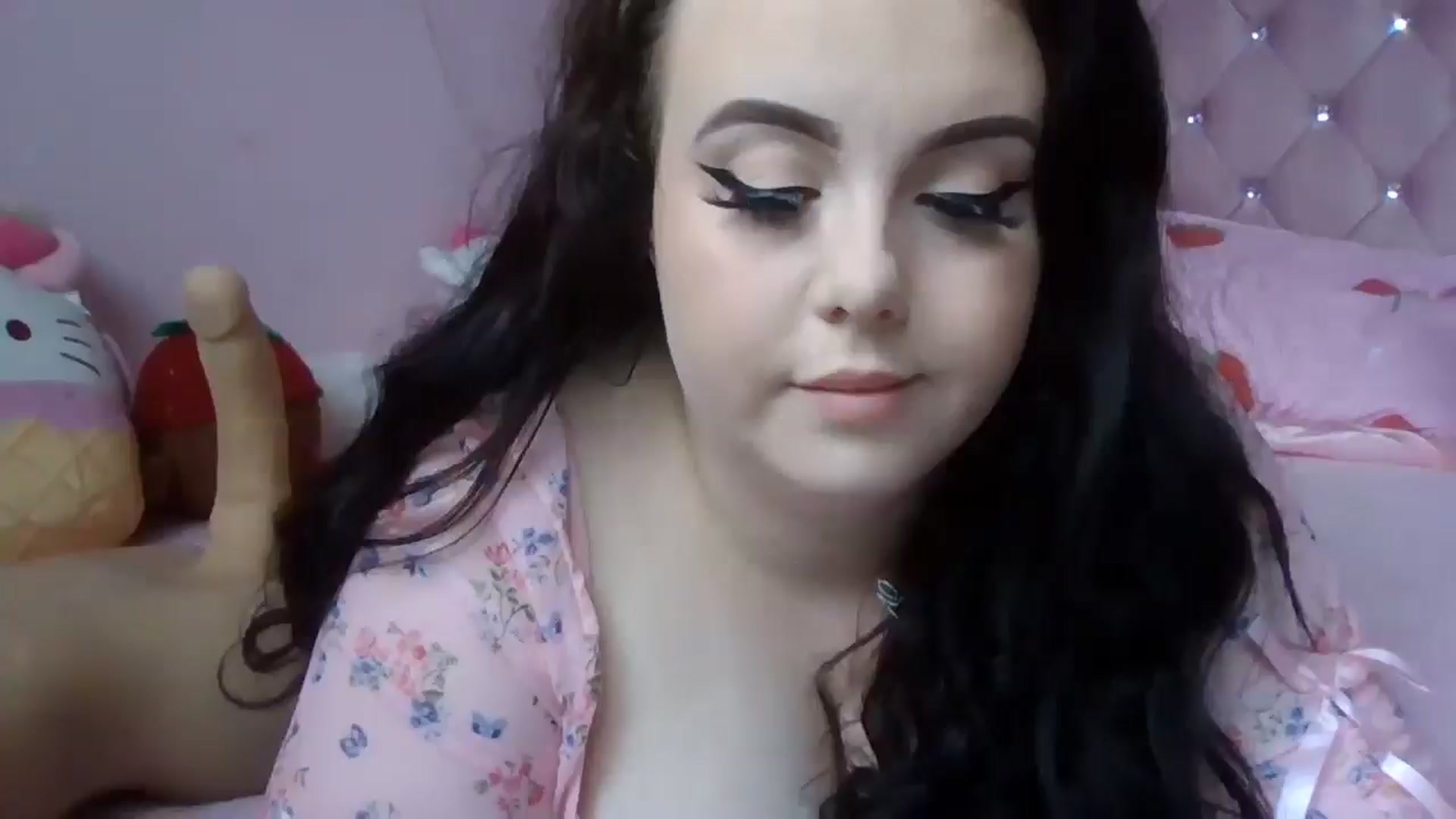 Gallery image thumbnail from Missmacygrayy's myfreecams stream on, 07/07/2024, 14:37 image 15 of 20