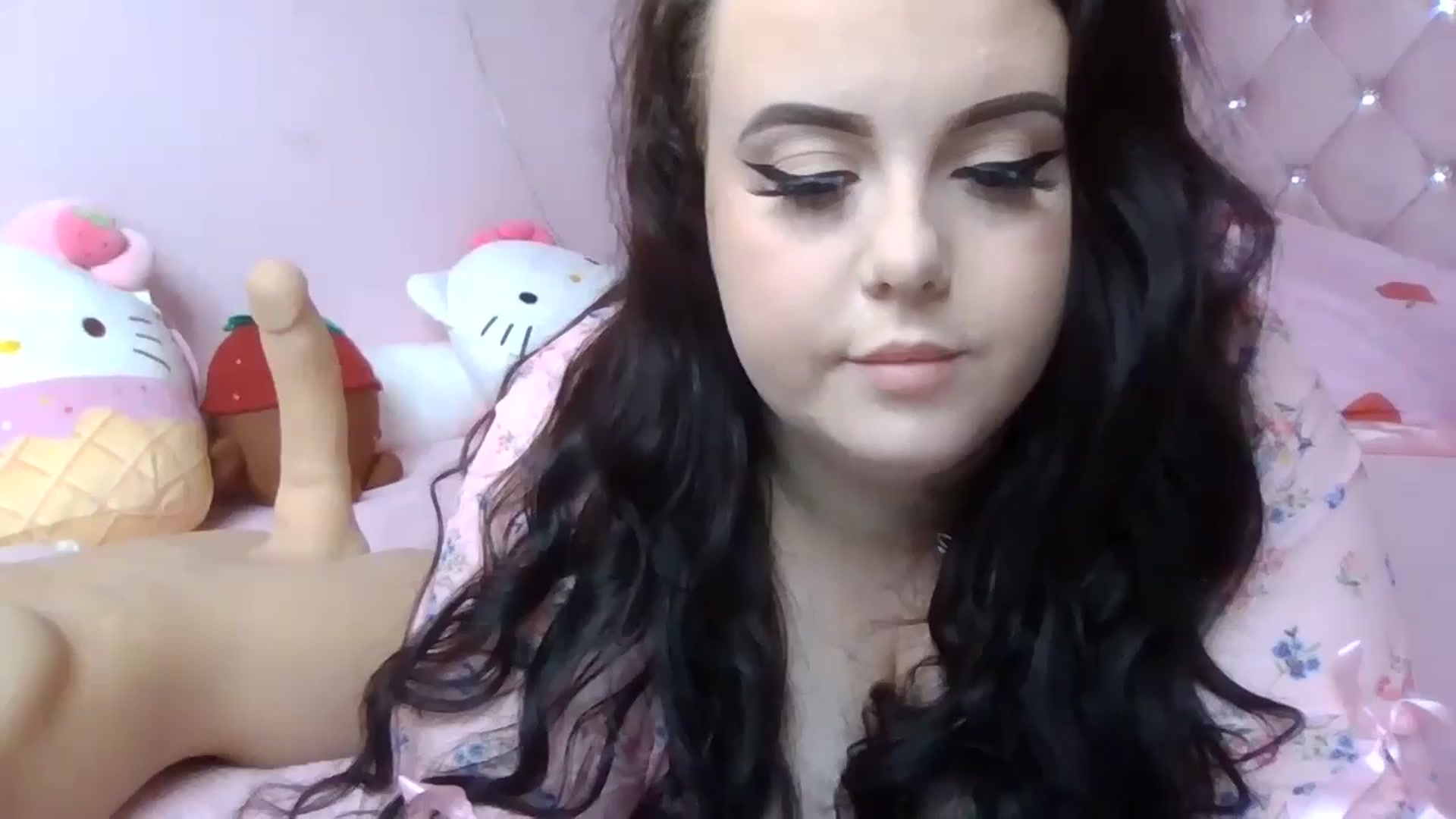 Gallery image thumbnail from Missmacygrayy's myfreecams stream on, 07/07/2024, 14:37 image 8 of 20