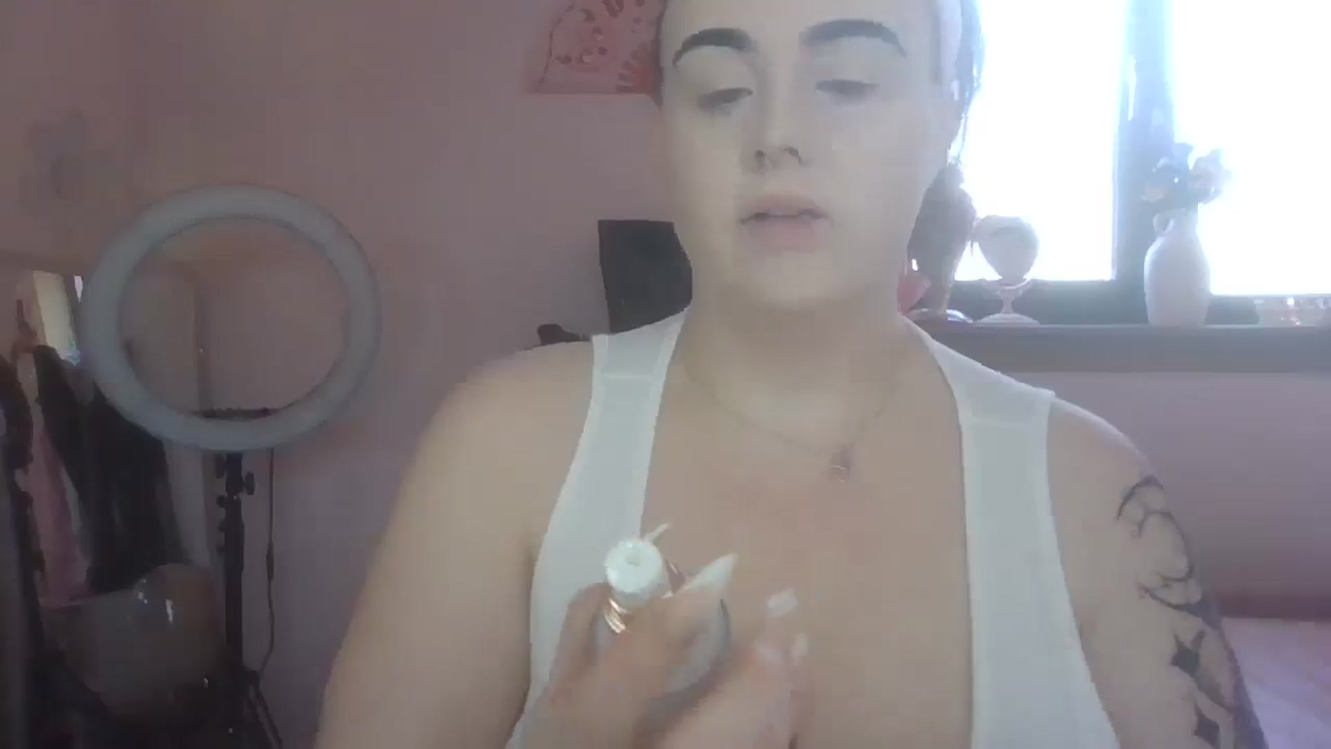 Gallery image thumbnail from Missmacygrayy's myfreecams stream on, 02/24/2025, 10:20 image 10 of 20