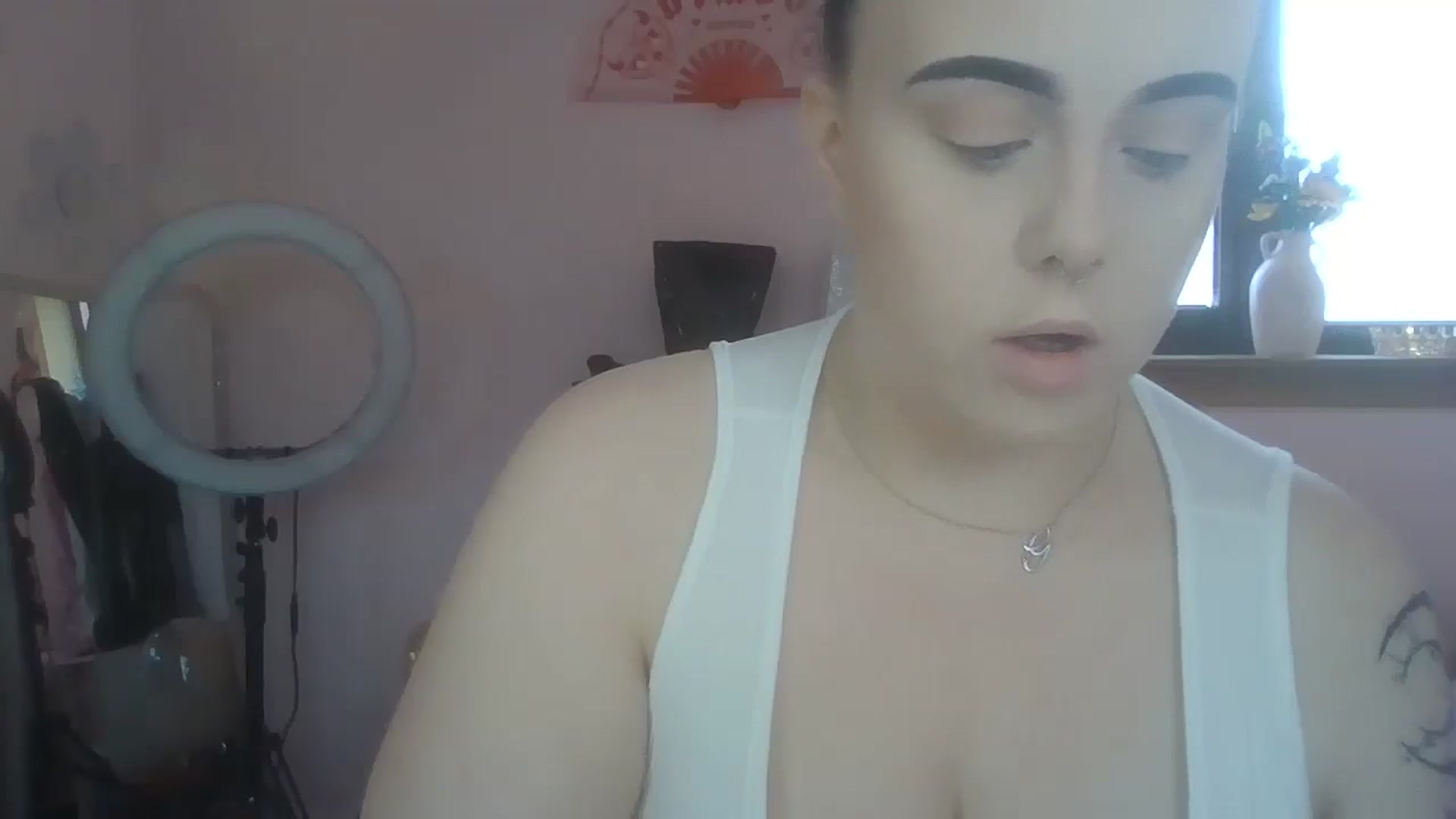 Gallery image thumbnail from Missmacygrayy's myfreecams stream on, 02/24/2025, 10:20 image 16 of 20