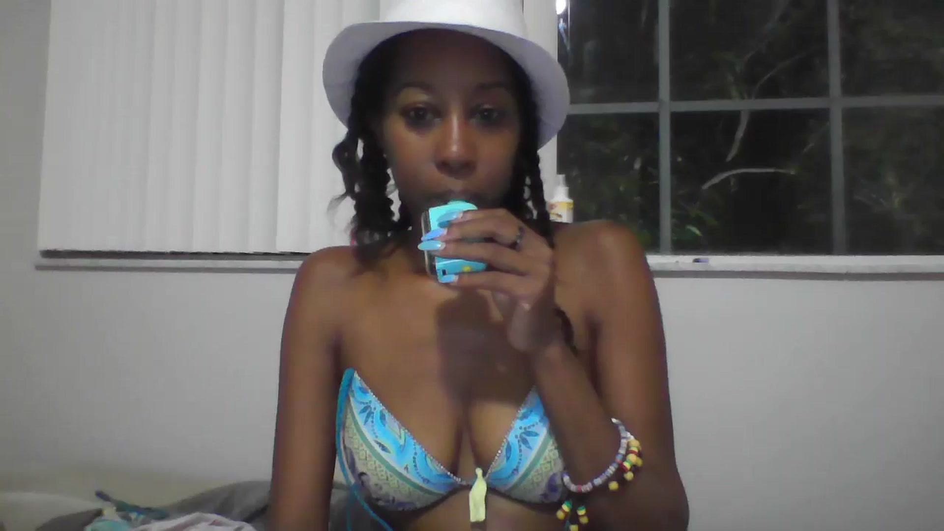 Gallery image thumbnail from Missmarie24's myfreecams stream on, 10/18/2024, 07:32 image 5 of 20