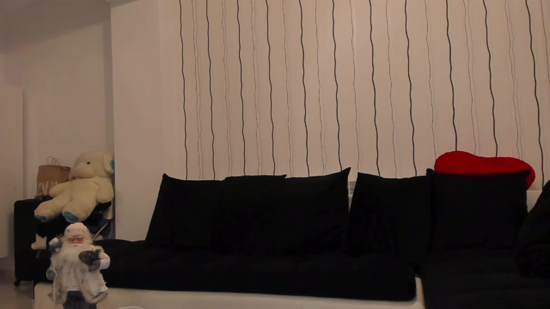 Gallery image thumbnail from Missmo0n1's myfreecams stream on, 11/19/2022, 23:31 image 12 of 20