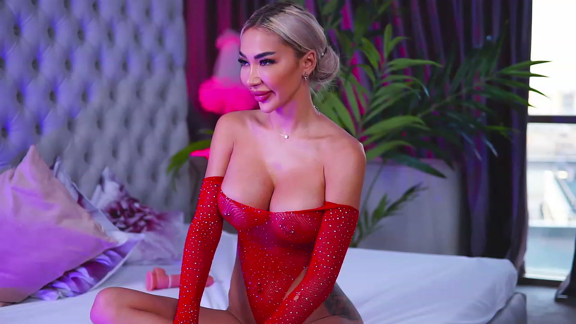 Gallery image thumbnail from Missmo0n1's myfreecams stream on, 07/17/2023, 17:44 image 12 of 20