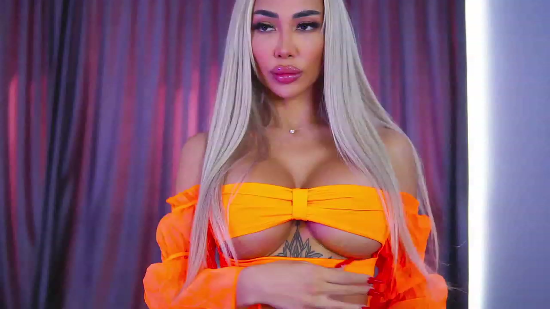 Gallery image thumbnail from Missmo0n1's myfreecams stream on, 07/24/2023, 15:09 image 11 of 20