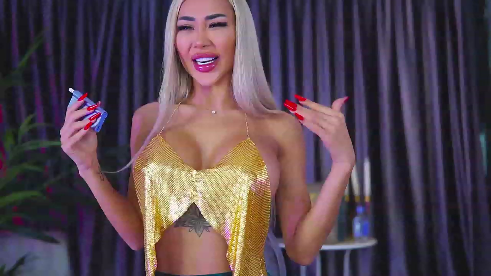 Gallery image thumbnail from Missmo0n1's myfreecams stream on, 07/25/2023, 19:53 image 20 of 20