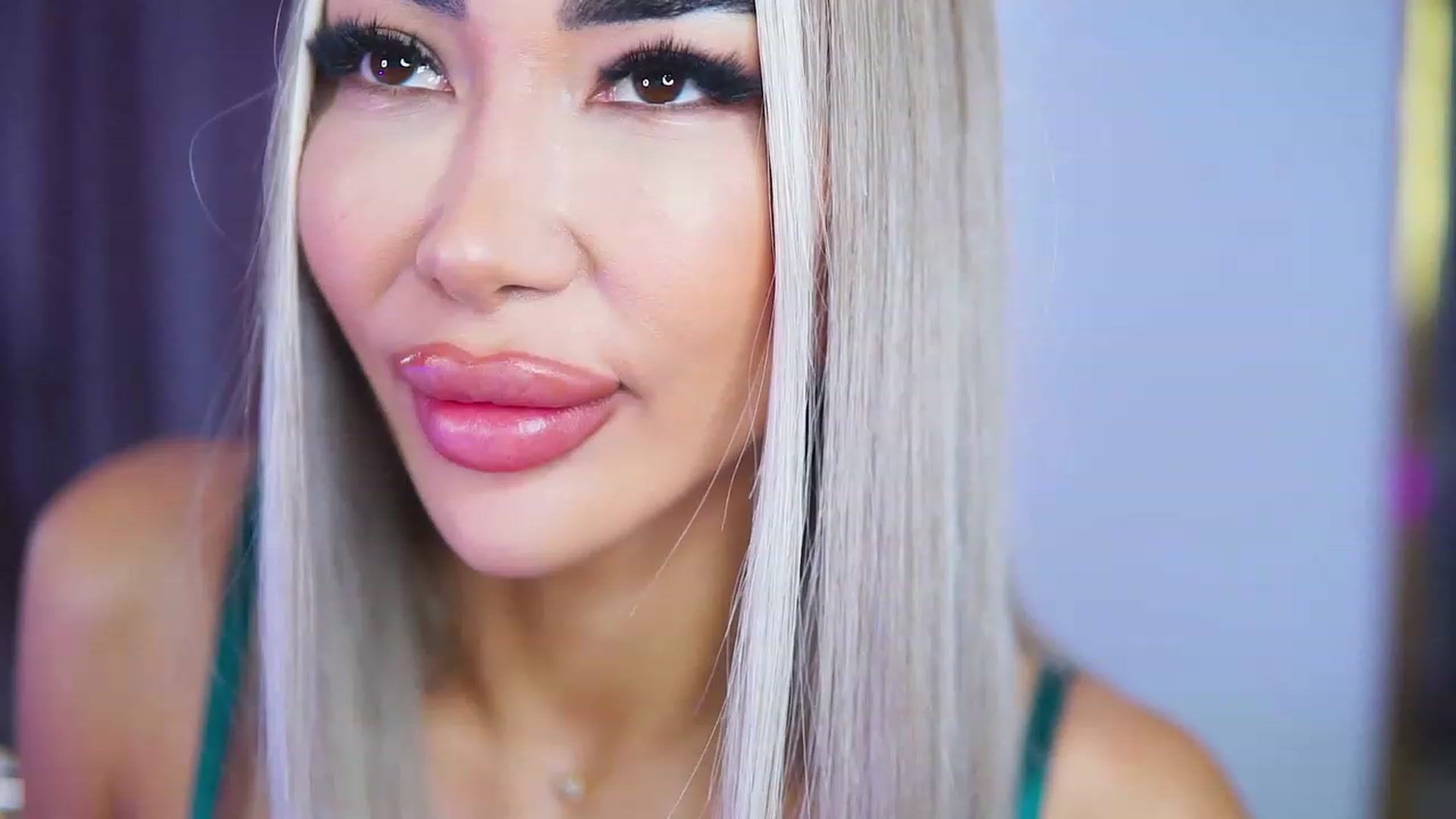 Gallery image thumbnail from Missmo0n1's myfreecams stream on, 07/28/2023, 14:52 image 5 of 20