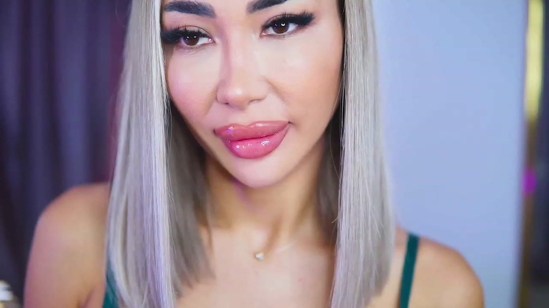 Gallery image thumbnail from Missmo0n1's myfreecams stream on, 07/28/2023, 14:52 image 8 of 20