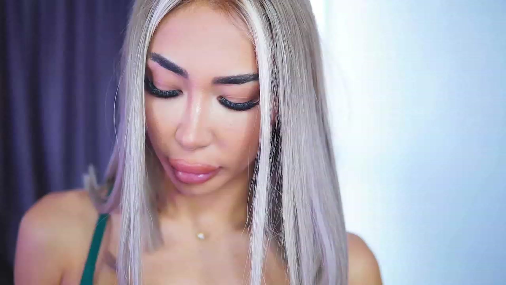 Gallery image thumbnail from Missmo0n1's myfreecams stream on, 07/28/2023, 16:43 image 18 of 20