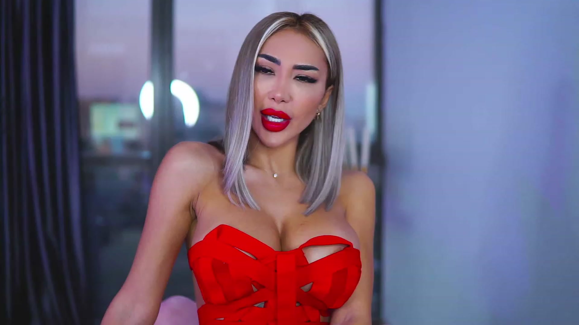 Gallery image thumbnail from Missmo0n1's myfreecams stream on, 07/28/2023, 18:15 image 7 of 20