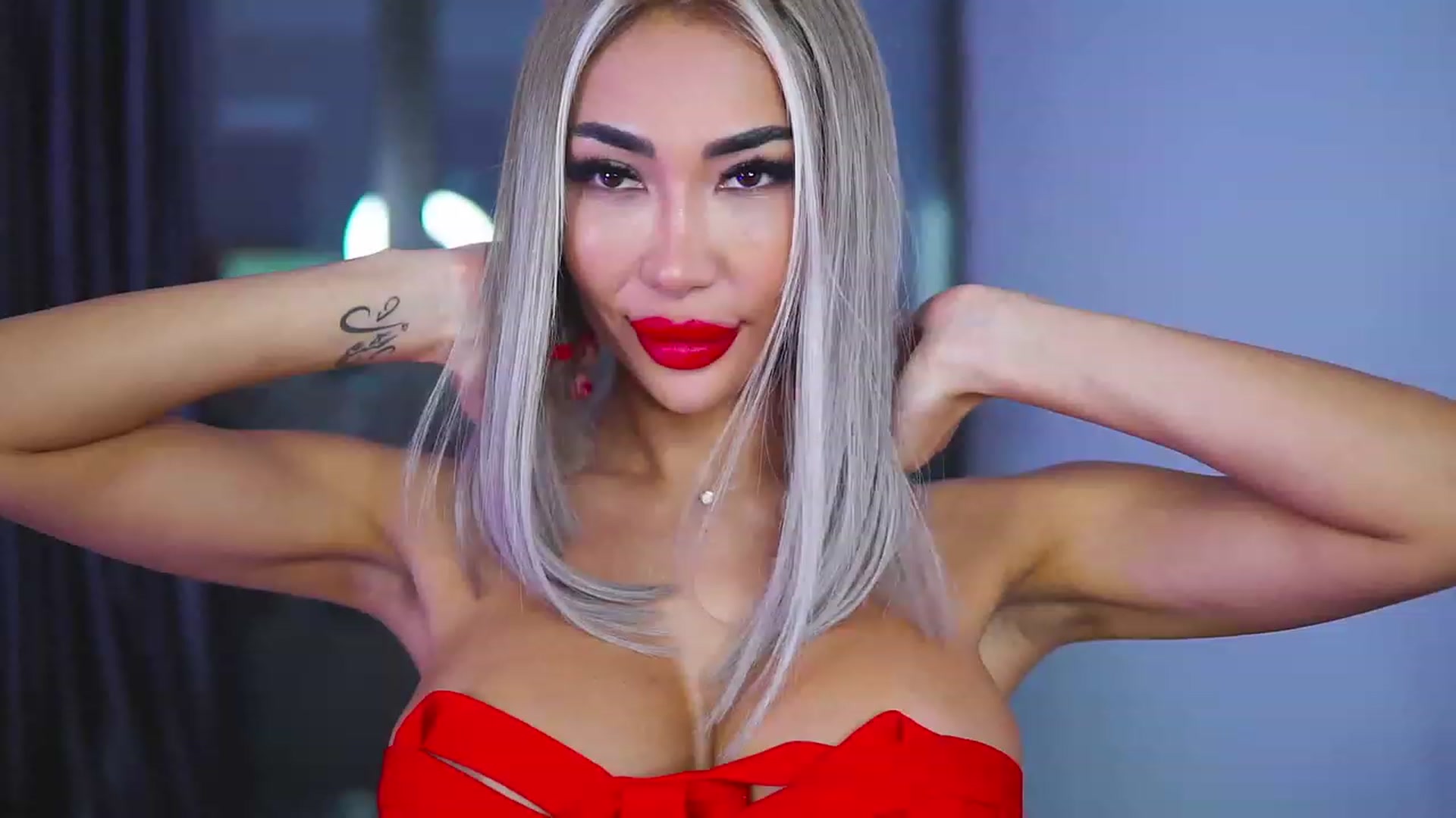 Gallery image thumbnail from Missmo0n1's myfreecams stream on, 07/28/2023, 18:15 image 13 of 20