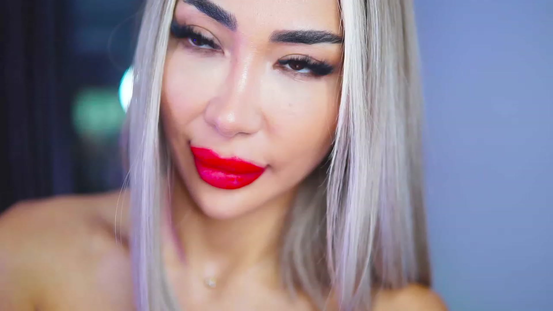 Gallery image thumbnail from Missmo0n1's myfreecams stream on, 07/28/2023, 18:15 image 16 of 20