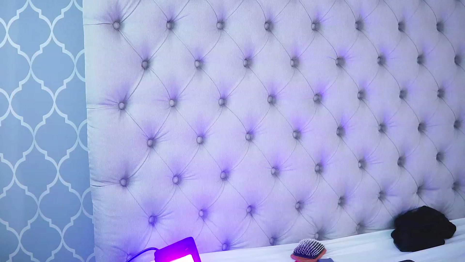 Gallery image thumbnail from Missmo0n1's myfreecams stream on, 08/11/2023, 16:15 image 6 of 20