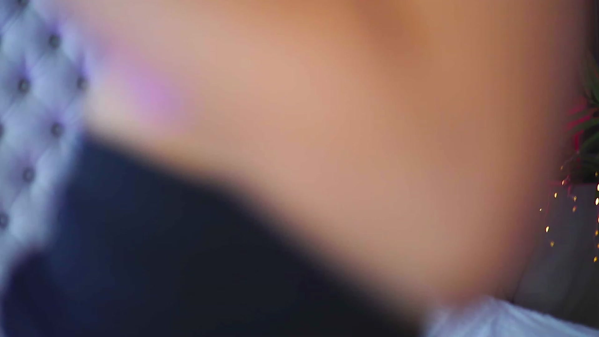 Gallery image thumbnail from Missmo0n1's myfreecams stream on, 08/16/2023, 20:00 image 2 of 20
