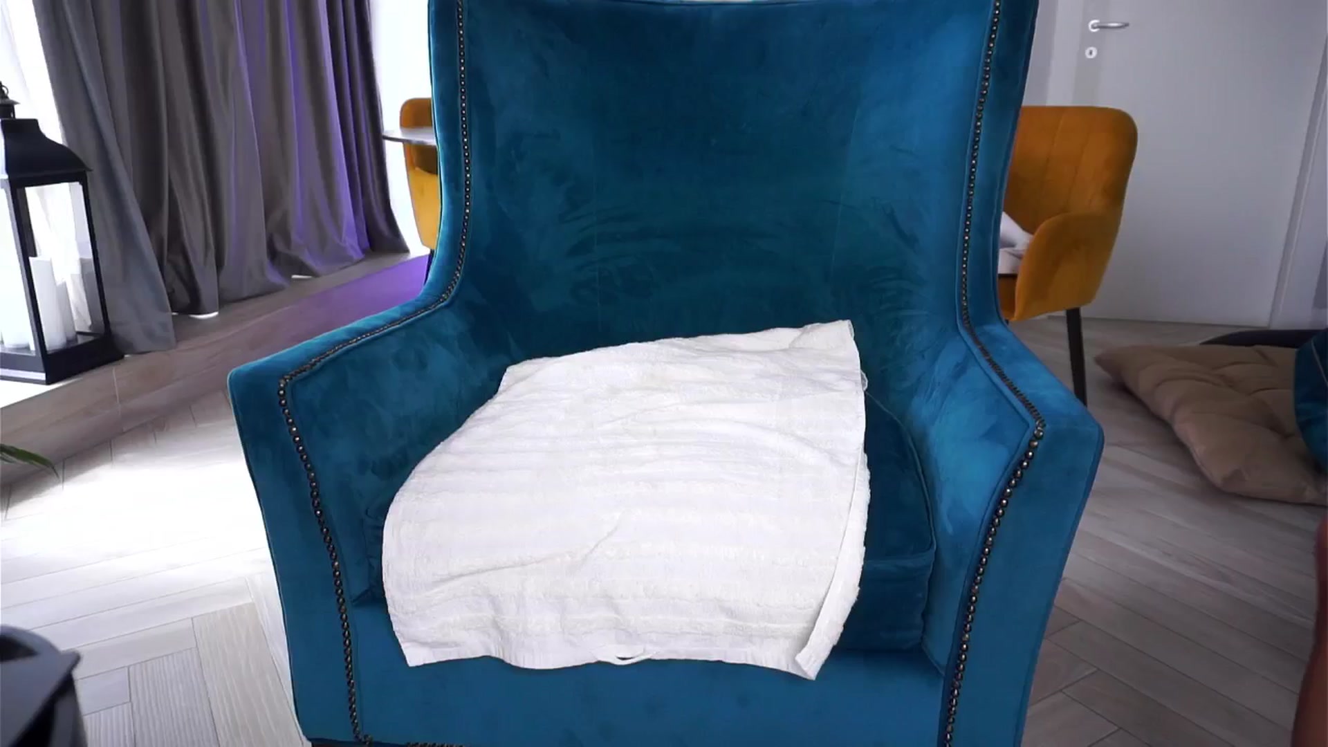 Gallery image thumbnail from Missmo0n1's myfreecams stream on, 05/30/2024, 12:06 image 8 of 20