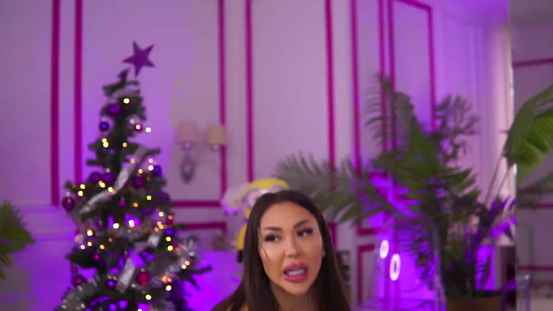 Gallery image thumbnail from Missmo0n1's myfreecams stream on, 12/21/2024, 13:04 image 20 of 20
