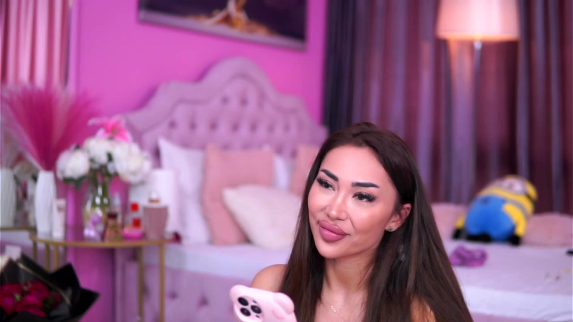 Gallery image thumbnail from Missmo0n1's myfreecams stream on, 04/18/2025, 12:54 image 5 of 20