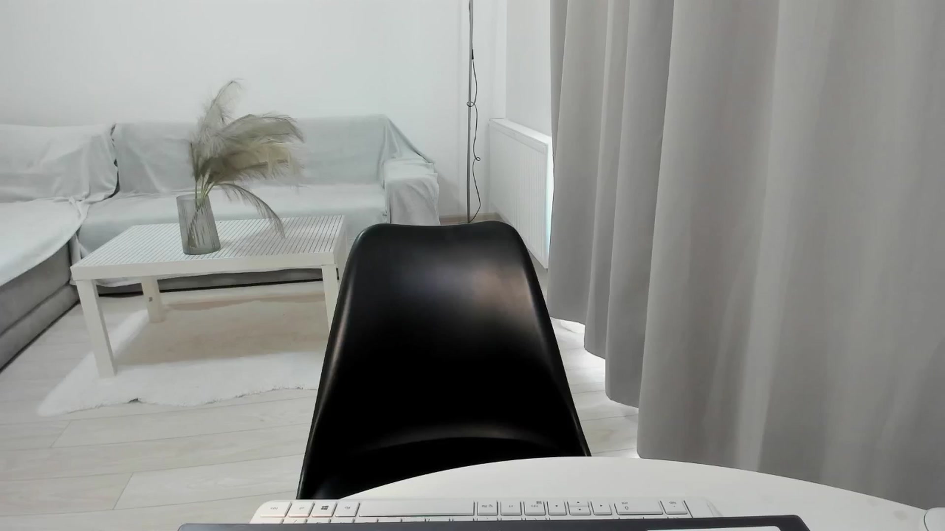 Gallery image thumbnail from Missquinn_'s myfreecams stream on, 05/24/2024, 08:34 image 10 of 20