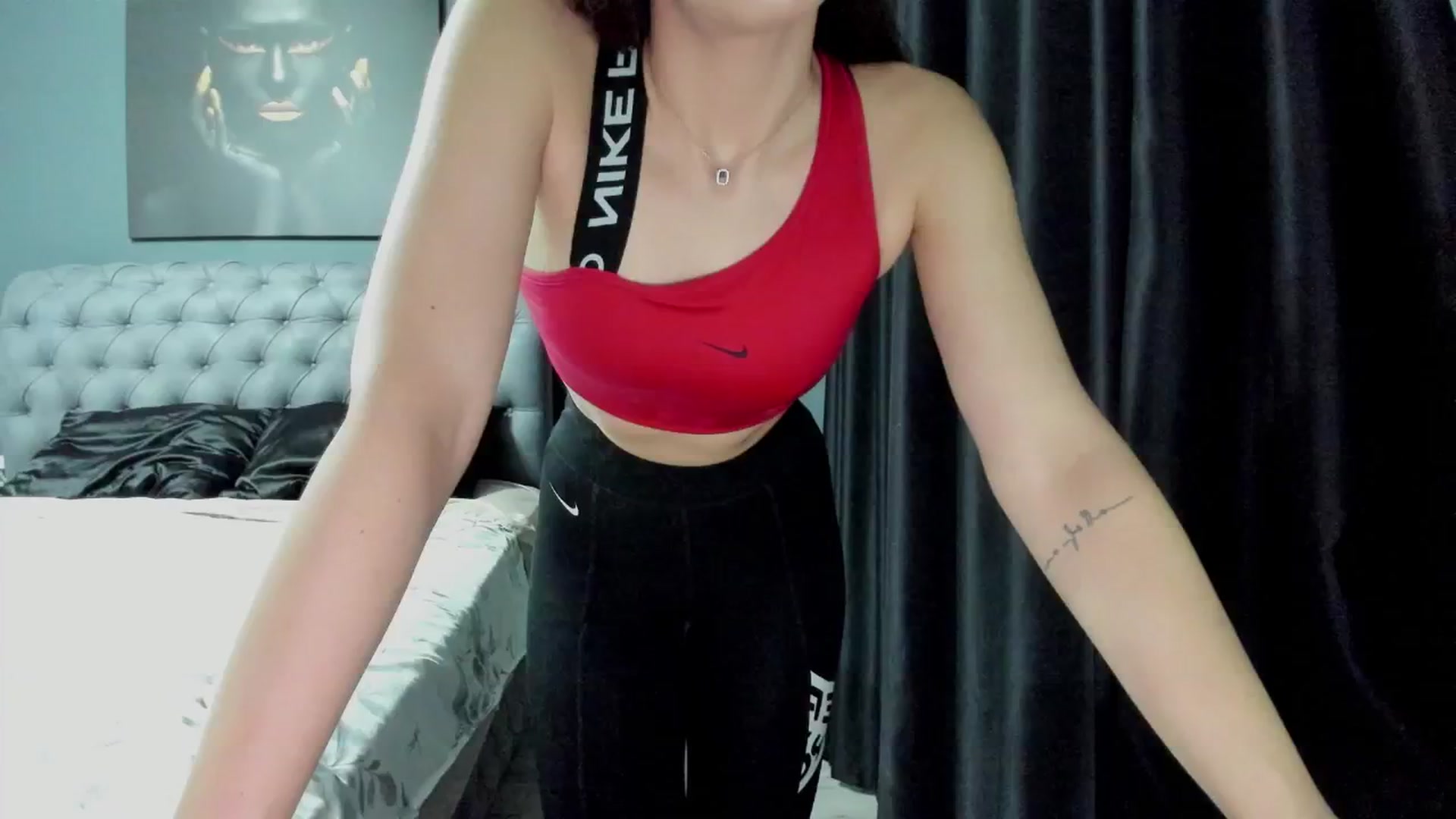 Gallery image thumbnail from Missquinn_'s myfreecams stream on, 06/11/2024, 08:12 image 12 of 20
