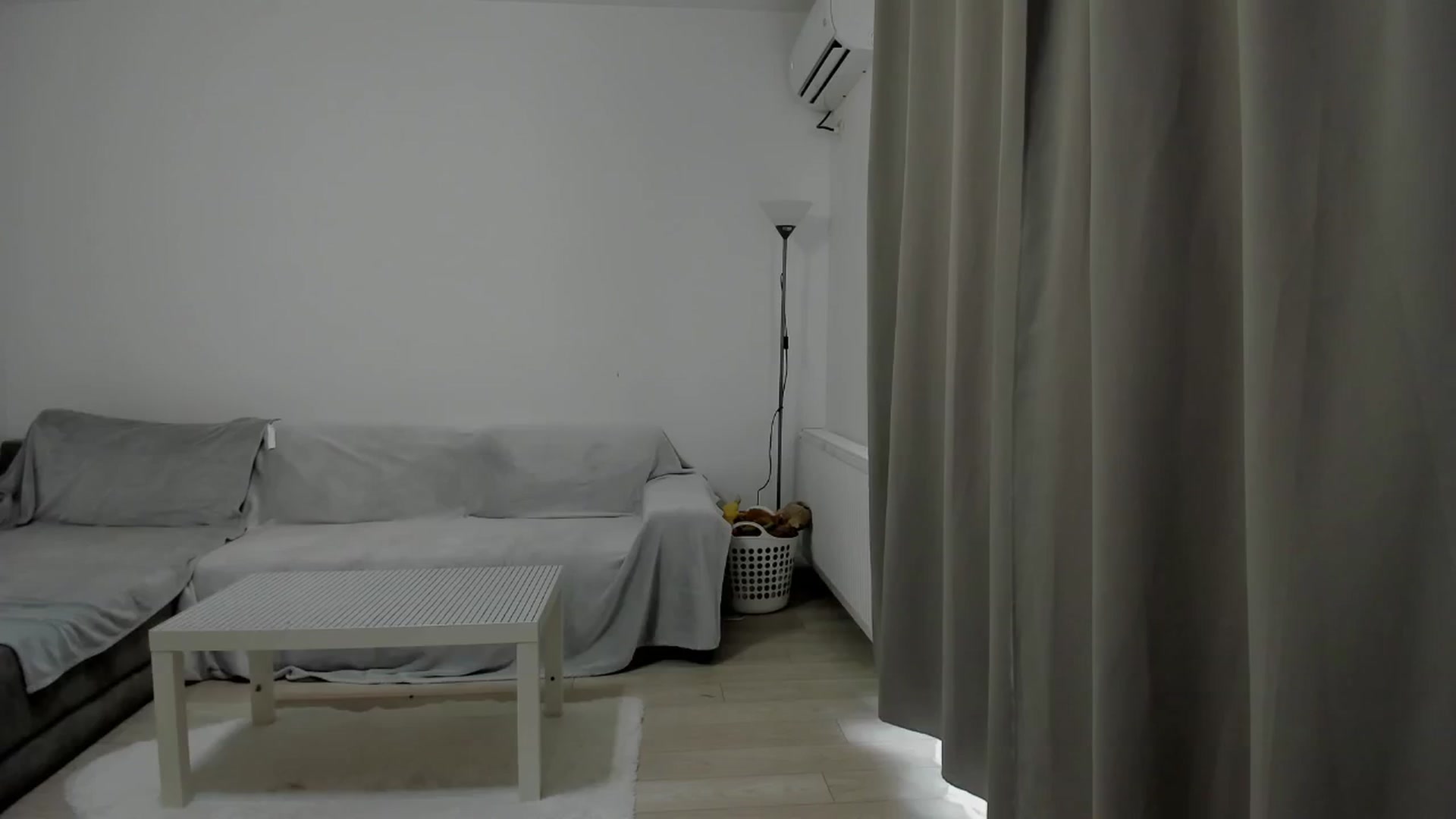 Gallery image thumbnail from Missquinn_'s myfreecams stream on, 06/26/2024, 10:50 image 15 of 20