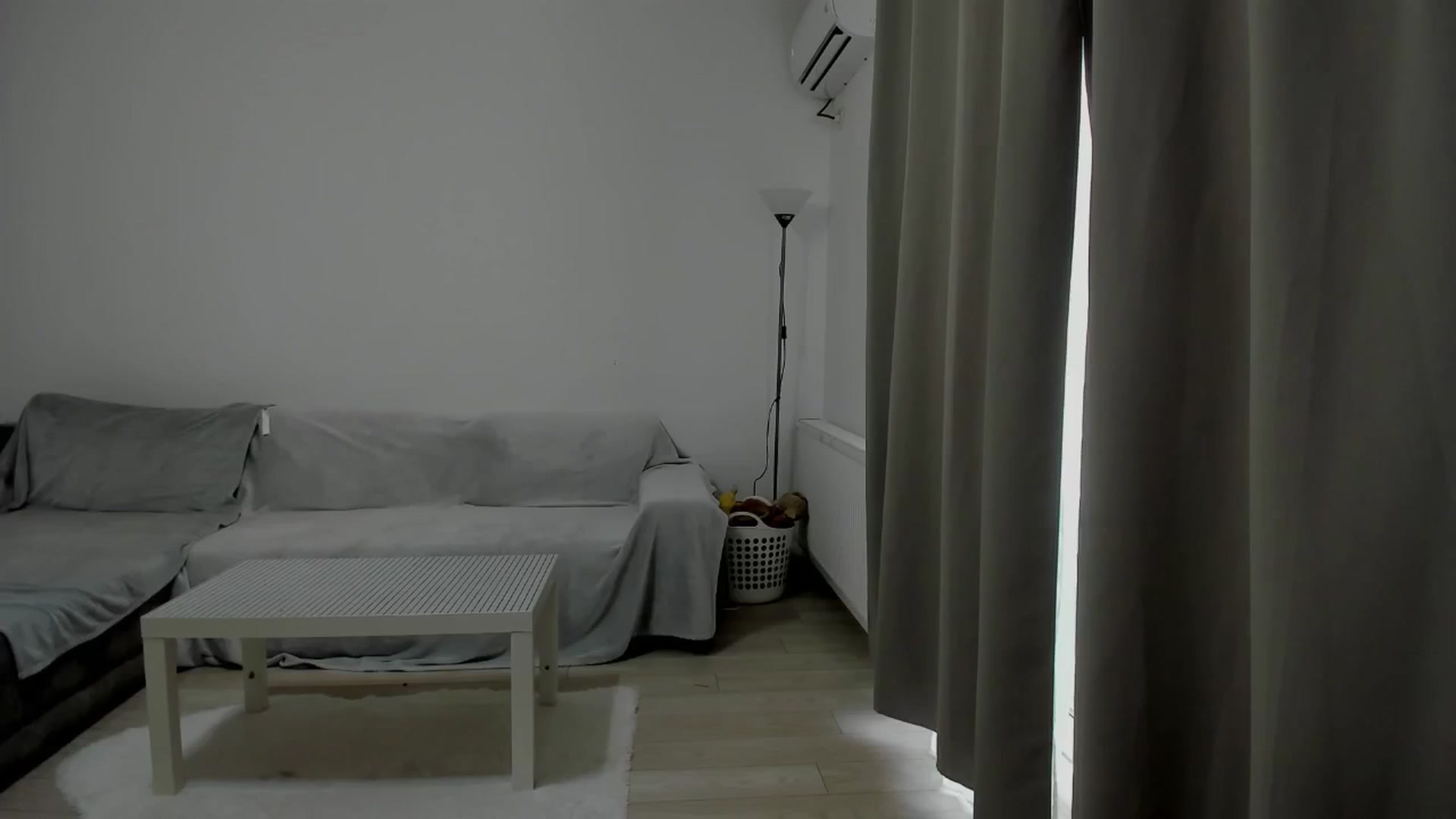 Gallery image thumbnail from Missquinn_'s myfreecams stream on, 06/26/2024, 10:50 image 9 of 20
