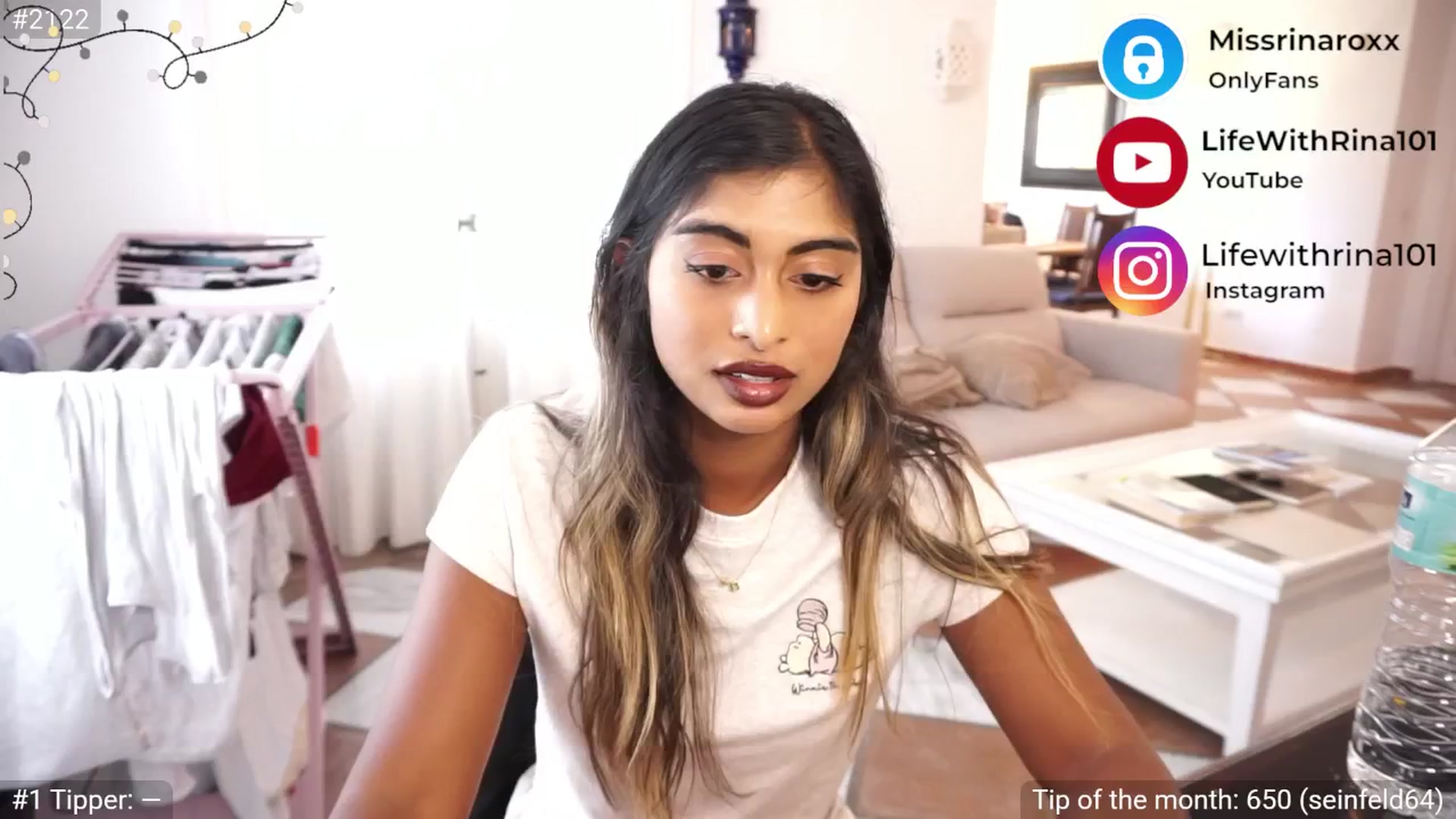 Gallery image thumbnail from Missrinaroxx's myfreecams stream on, 04/17/2025, 17:38 image 4 of 20