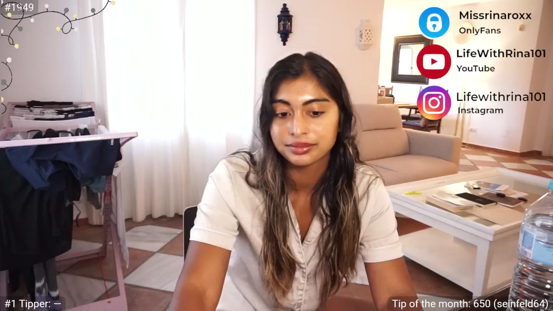 Gallery image thumbnail from Missrinaroxx's myfreecams stream on, 04/21/2025, 18:58 image 2 of 20