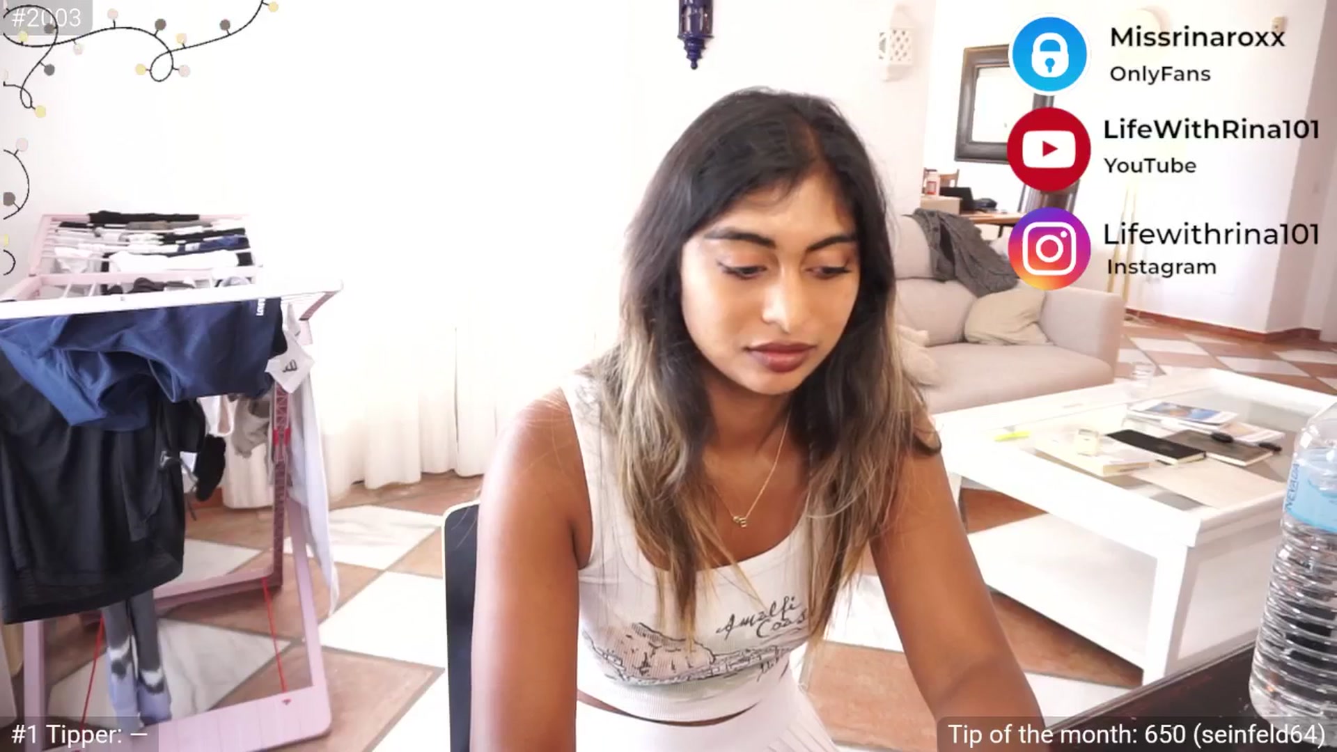 Gallery image thumbnail from Missrinaroxx's myfreecams stream on, 04/22/2025, 12:47 image 4 of 20