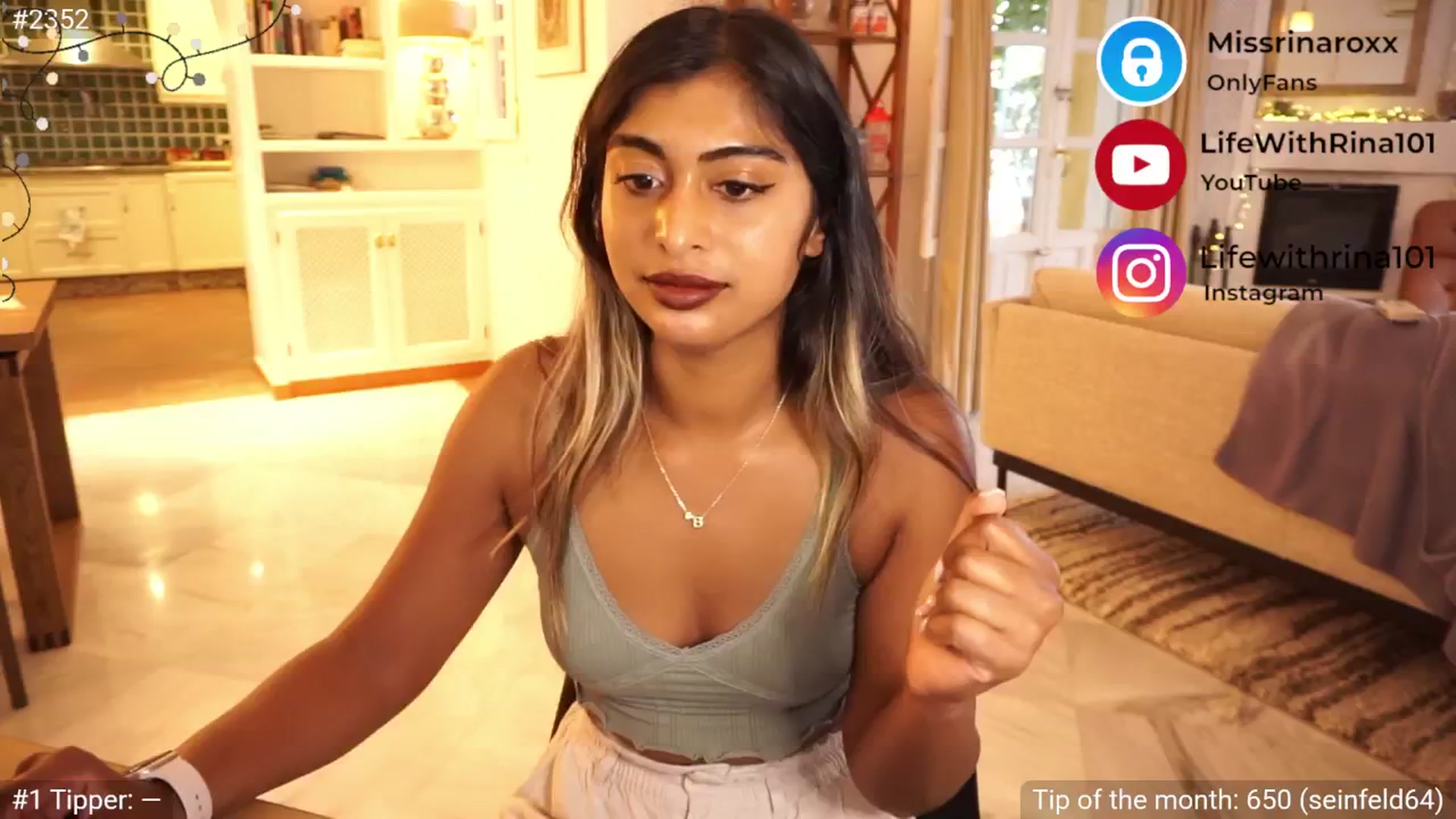 Gallery image thumbnail from Missrinaroxx's myfreecams stream on, 04/29/2025, 18:52 image 1 of 20