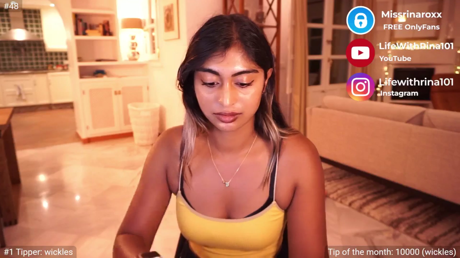 Gallery image thumbnail from Missrinaroxx's myfreecams stream on, 05/01/2025, 20:44 image 19 of 20