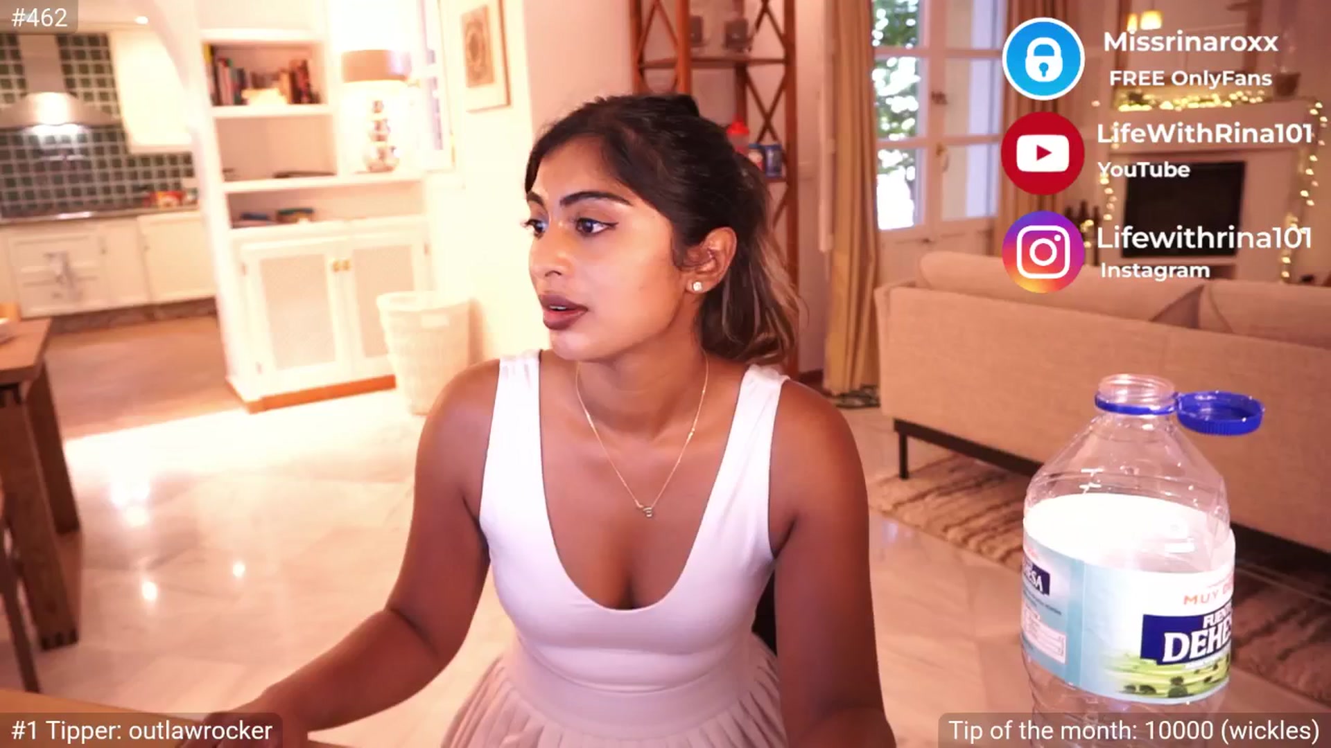 Gallery image thumbnail from Missrinaroxx's myfreecams stream on, 05/04/2025, 20:27 image 4 of 20
