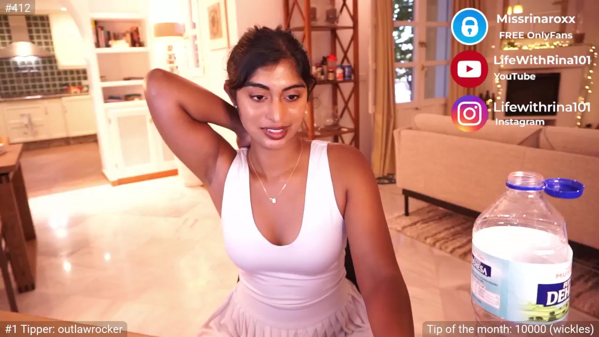 Gallery image thumbnail from Missrinaroxx's myfreecams stream on, 05/04/2025, 20:27 image 8 of 20
