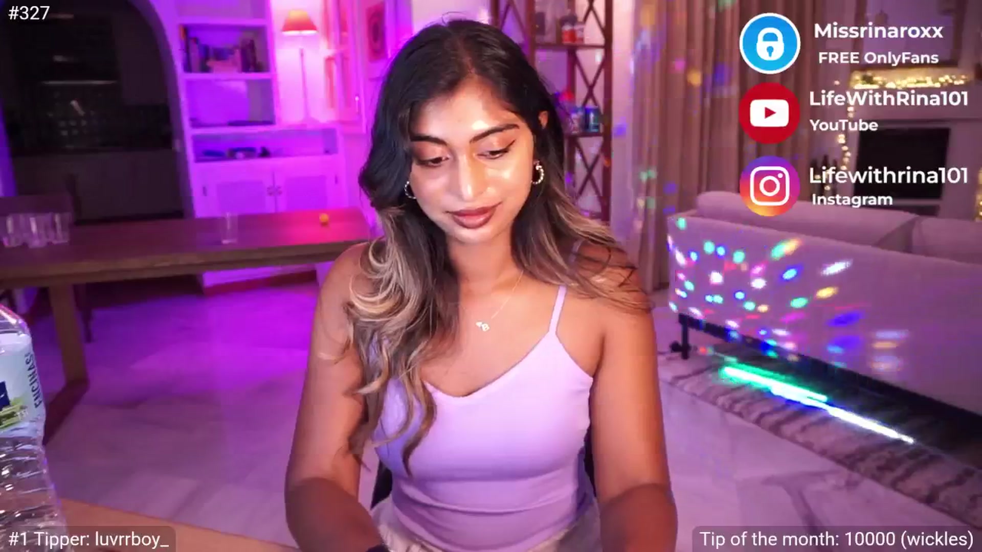 Gallery image thumbnail from Missrinaroxx's myfreecams stream on, 05/05/2025, 21:05 image 19 of 20