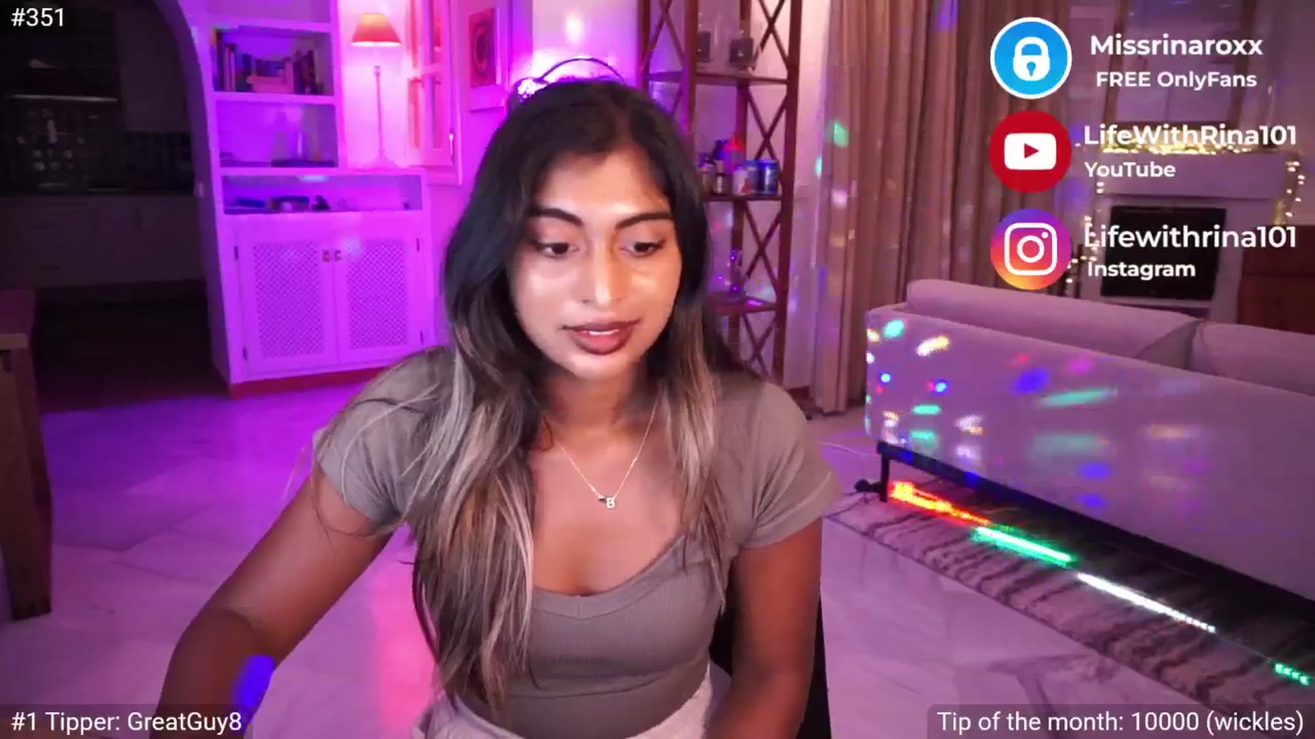 Gallery image thumbnail from Missrinaroxx's myfreecams stream on, 05/08/2025, 20:34 image 11 of 20