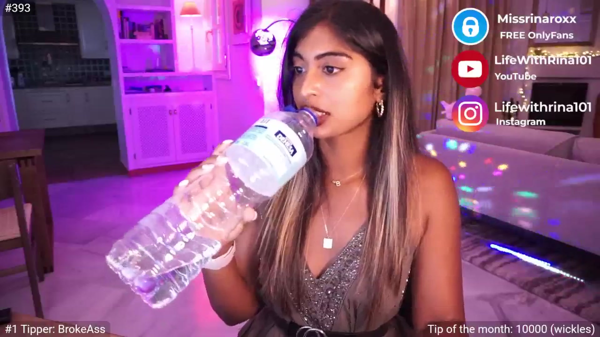 Gallery image thumbnail from Missrinaroxx's myfreecams stream on, 05/09/2025, 21:23 image 5 of 20