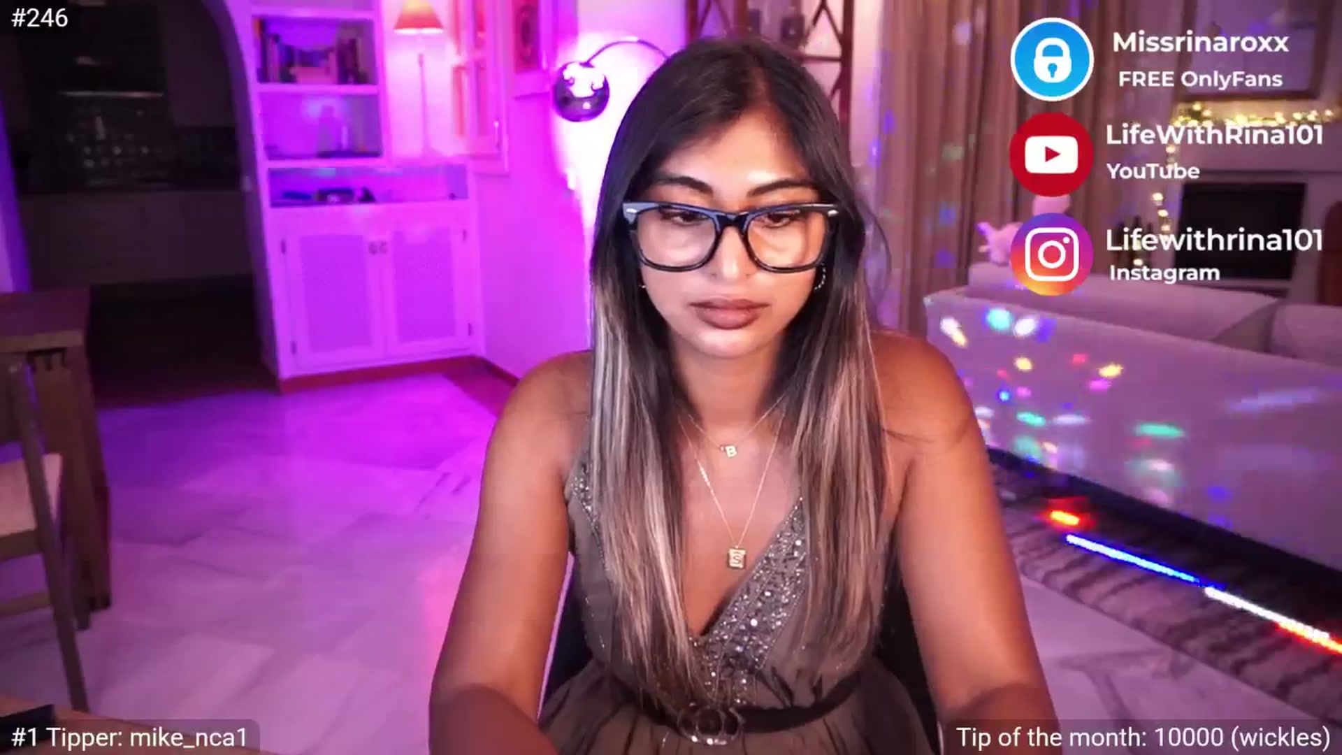 Gallery image thumbnail from Missrinaroxx's myfreecams stream on, 05/09/2025, 21:23 image 19 of 20