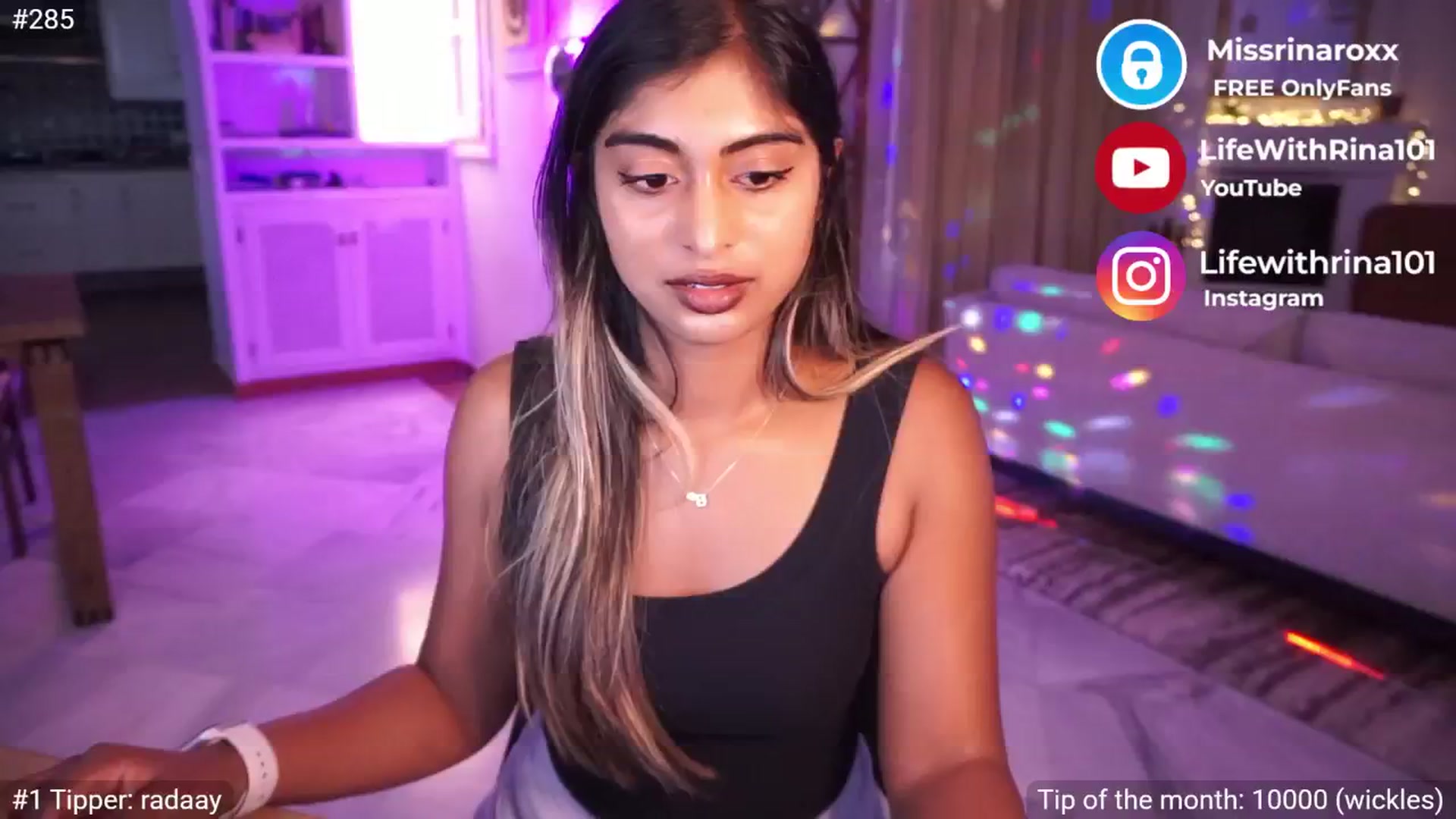 Gallery image thumbnail from Missrinaroxx's myfreecams stream on, 05/11/2025, 19:35 image 8 of 20
