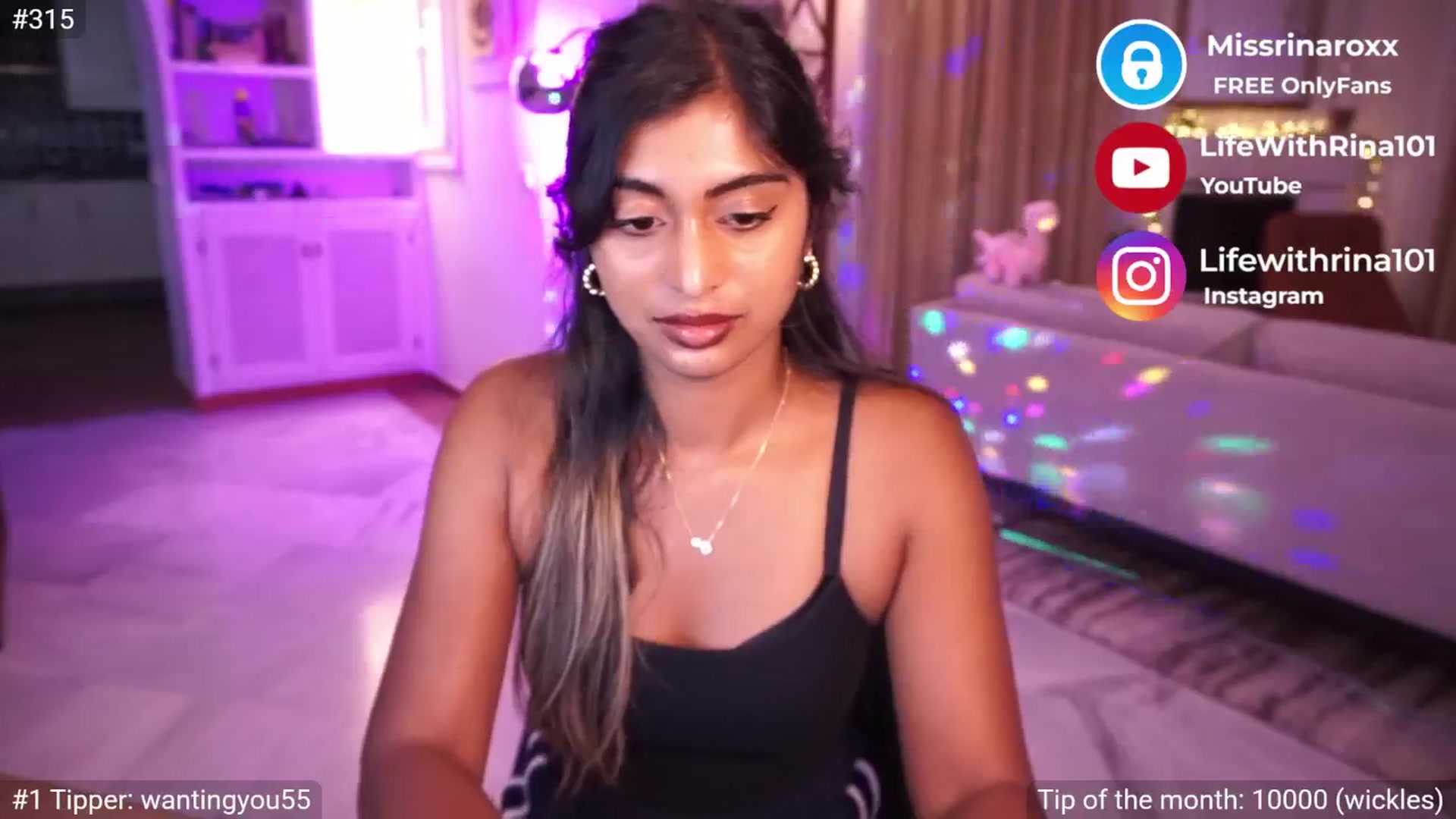 Gallery image thumbnail from Missrinaroxx's myfreecams stream on, 05/12/2025, 19:22 image 11 of 20