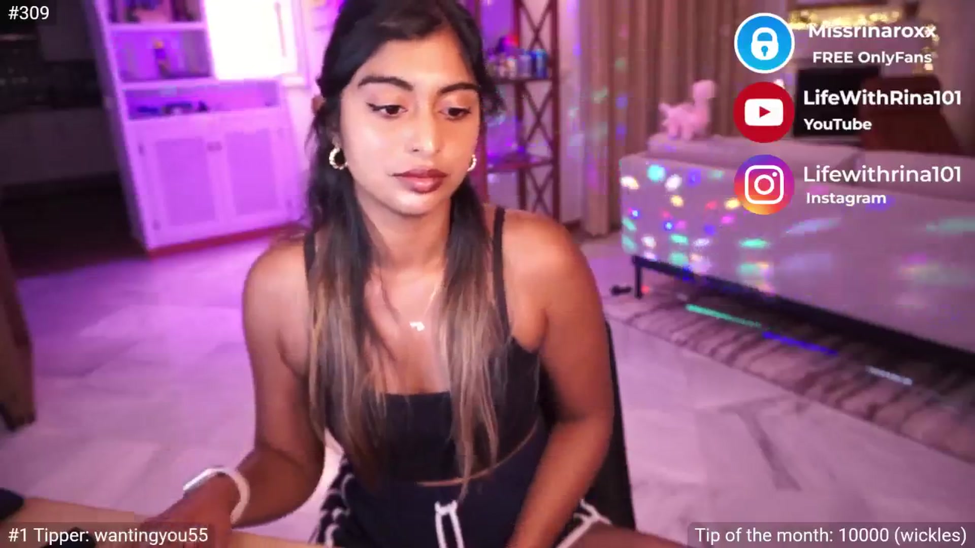 Gallery image thumbnail from Missrinaroxx's myfreecams stream on, 05/12/2025, 19:22 image 19 of 20