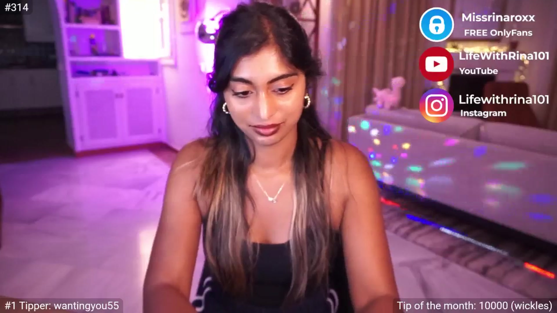 Gallery image thumbnail from Missrinaroxx's myfreecams stream on, 05/12/2025, 19:22 image 14 of 20