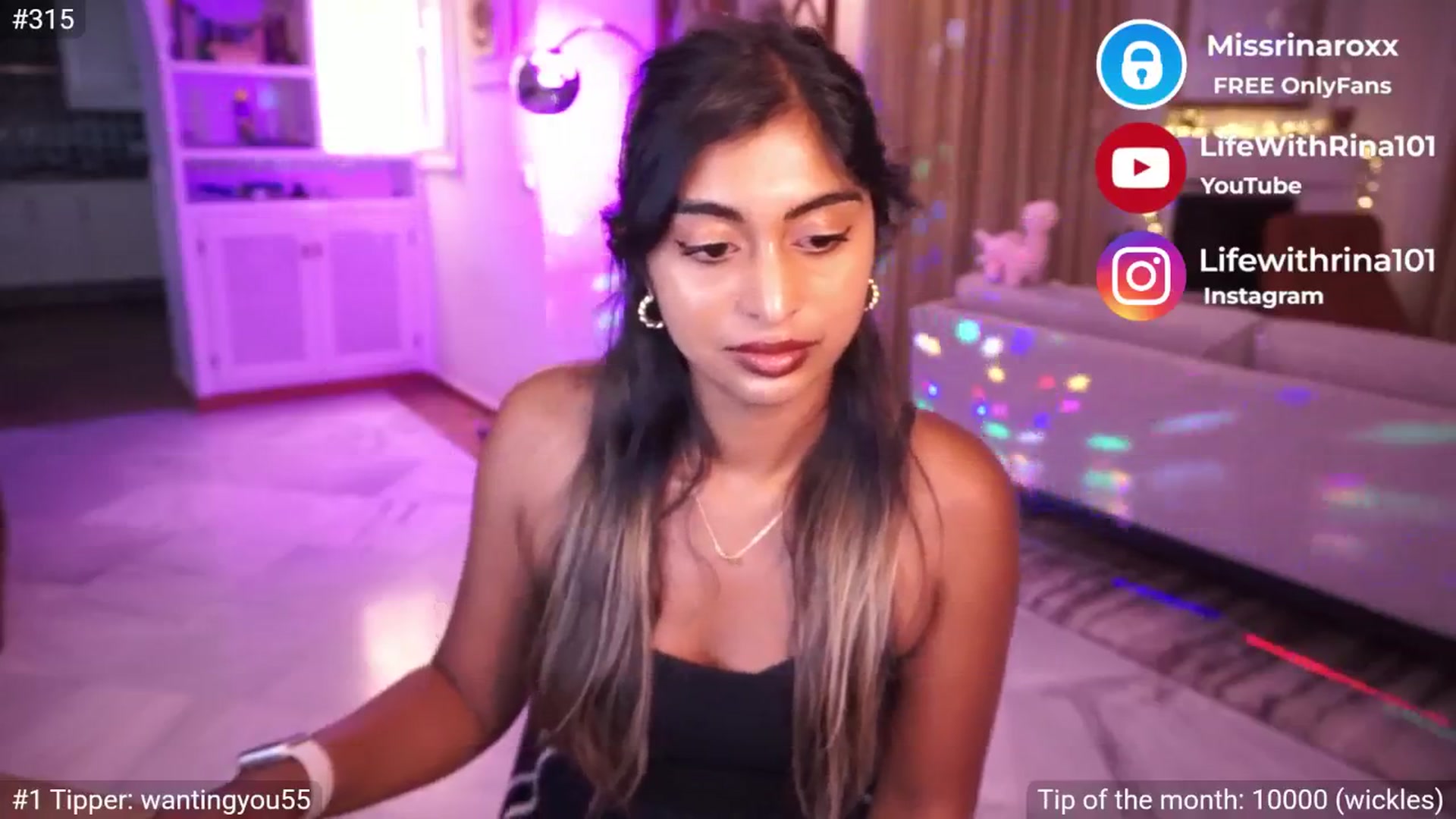 Gallery image thumbnail from Missrinaroxx's myfreecams stream on, 05/12/2025, 19:22 image 9 of 20