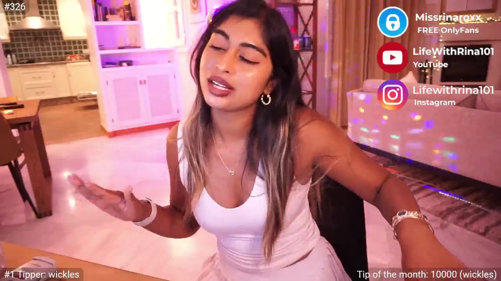 Gallery image thumbnail from Missrinaroxx's myfreecams stream on, 05/13/2025, 20:41 image 10 of 20