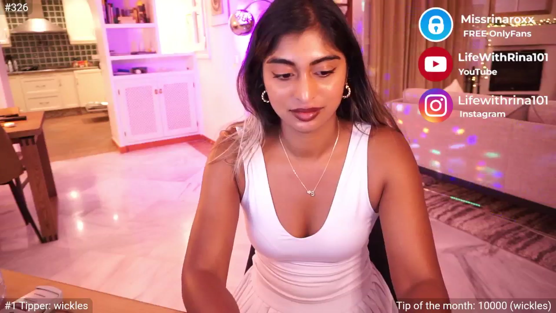 Gallery image thumbnail from Missrinaroxx's myfreecams stream on, 05/13/2025, 20:41 image 12 of 20