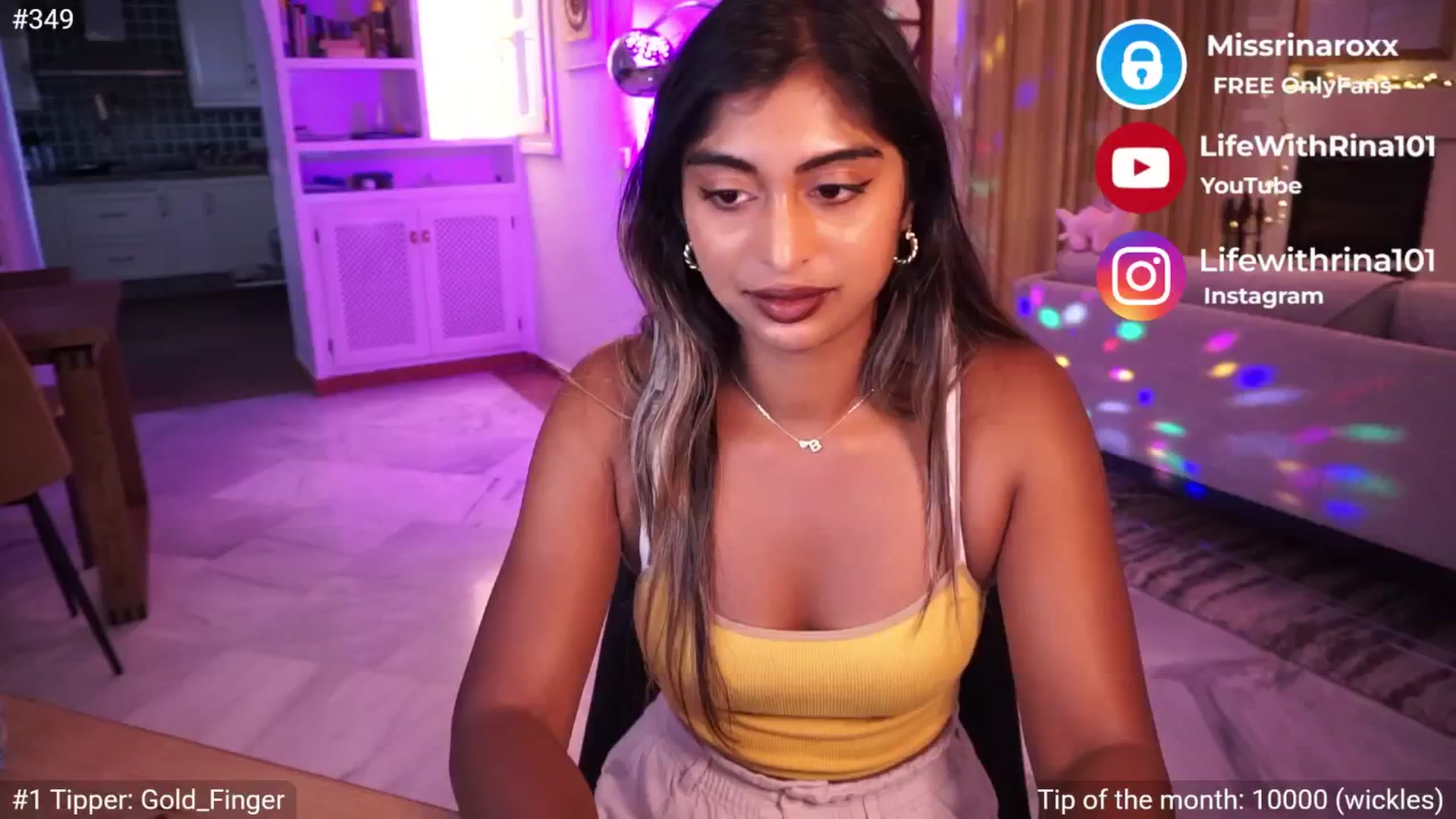 Gallery image thumbnail from Missrinaroxx's myfreecams stream on, 05/14/2025, 20:23 image 2 of 20